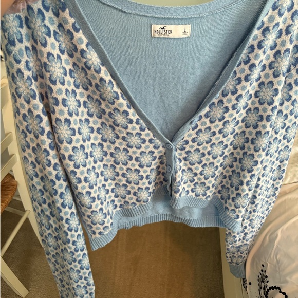 Cute preppy sweater - Picture 2 of 2